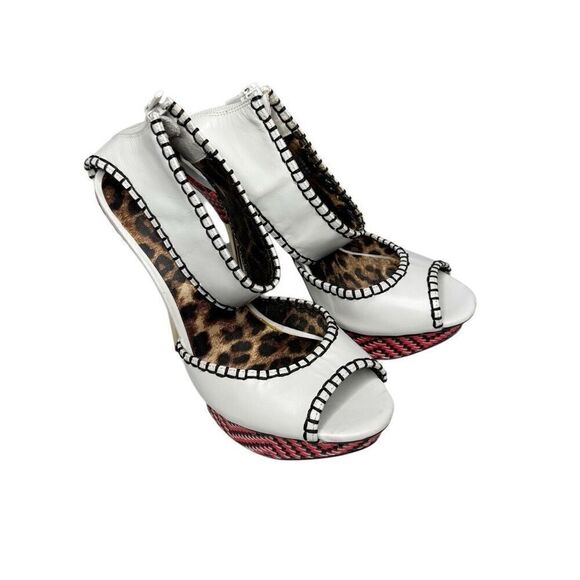 Betsey Johnson tricksy white platform stiletto heels size 8.5 - Picture 6 of 12